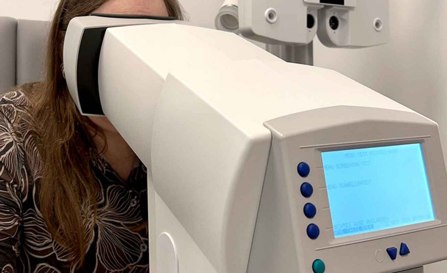 Gesichtsfeldmessung bei Optik Homann in Rheydt